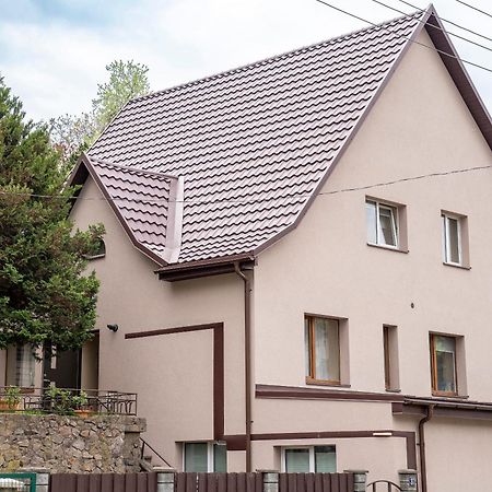 Apartment In Garage With Free Parking Kaunas Luaran gambar